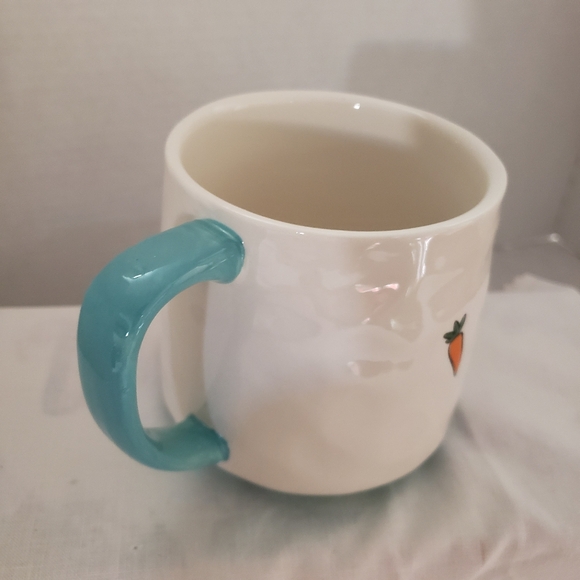 Super cute XL Easter Mug that says "Eggstra Special Delivery" - Picture 4 of 6